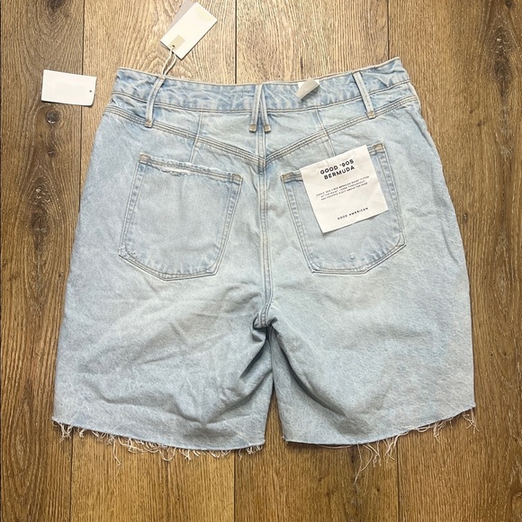 NWT Good American Good 90’s Bermuda Shorts in Indigo Size 10/30 - Picture 4 of 8